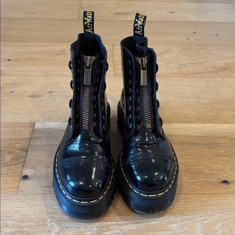 Dr. Martens distressed patent leather platform Boots size 8 - Picture 2 of 8